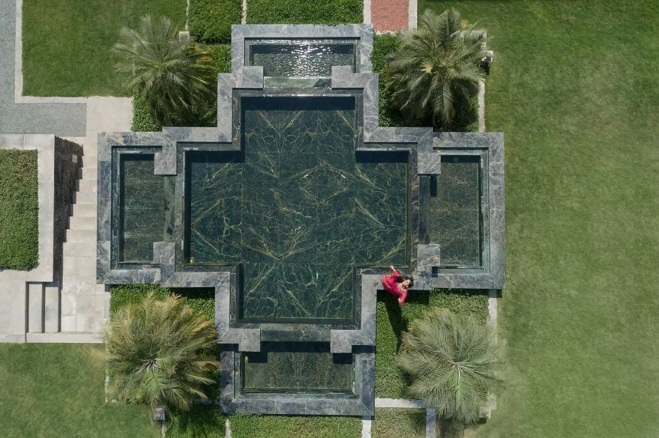 Trident Udaipur Hotel