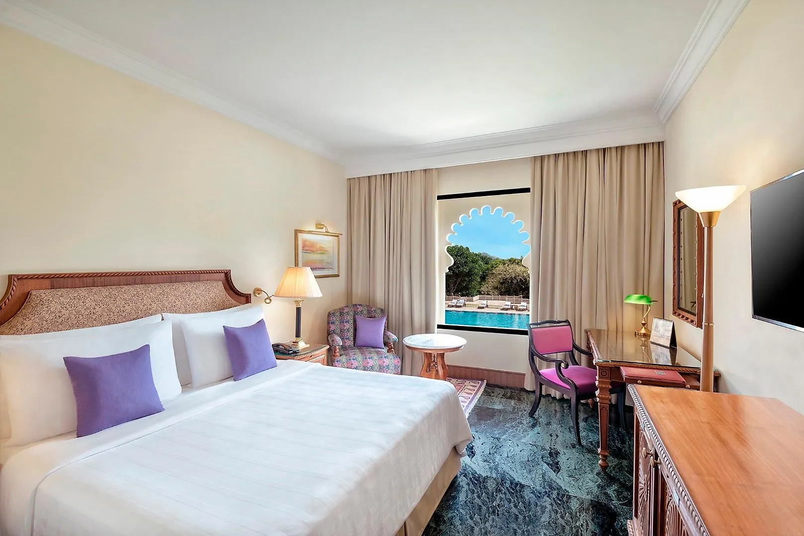 Trident Udaipur Hotel